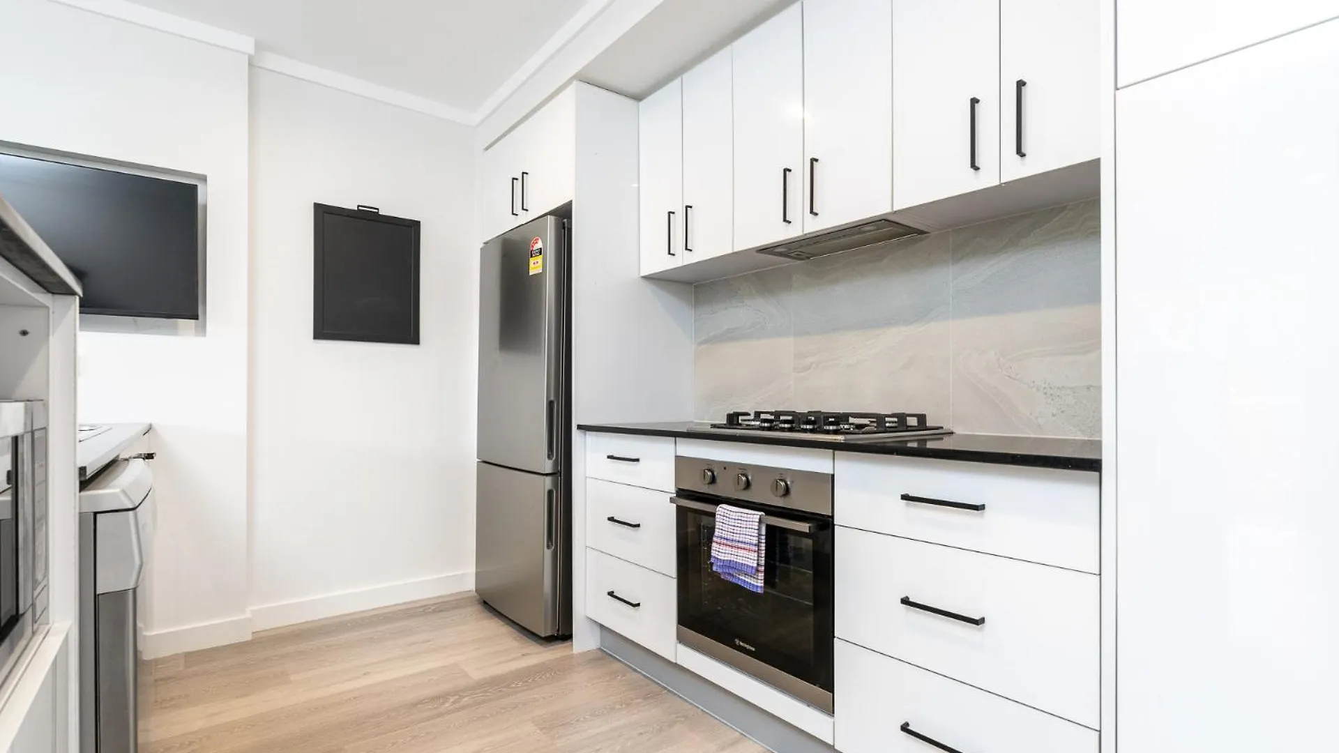 Renovated Townhouse Close To The Cbd And Schools Queanbeyan